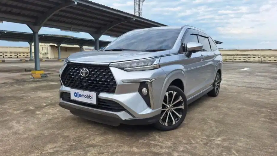 DP MURAH Toyota Avanza 1.5 New Veloz Q CVT Bensin-AT 2022 Silver CKZZB