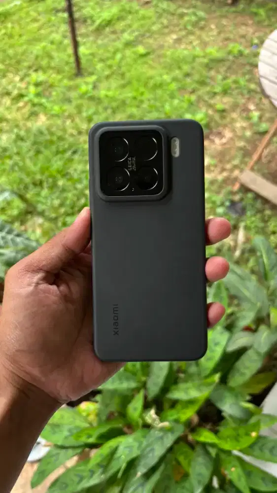 Xiaomi 15 12/256GB Hijau Mulus