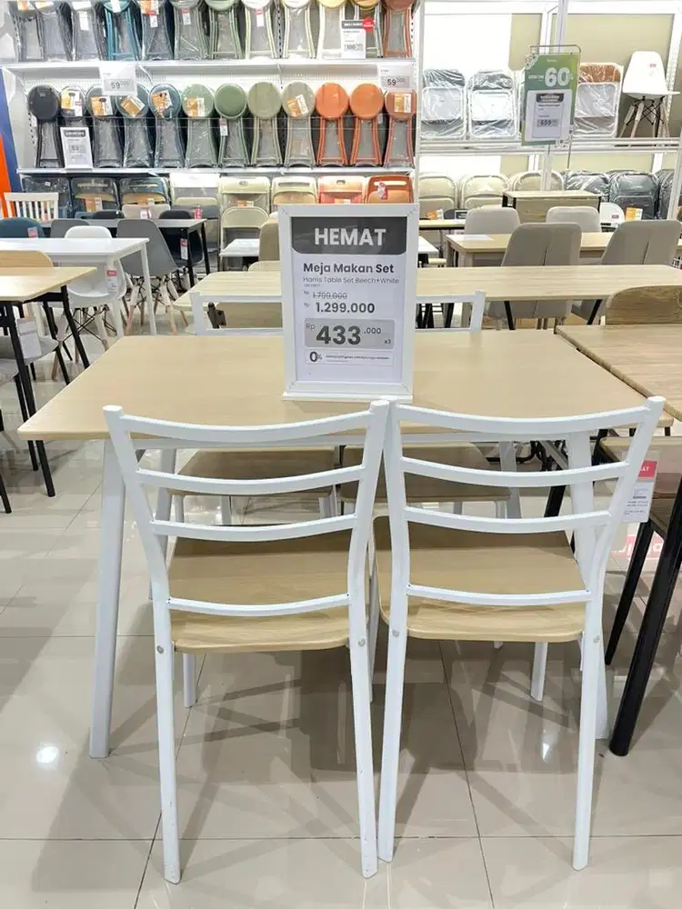 Meja Makan Set 4 Kursi