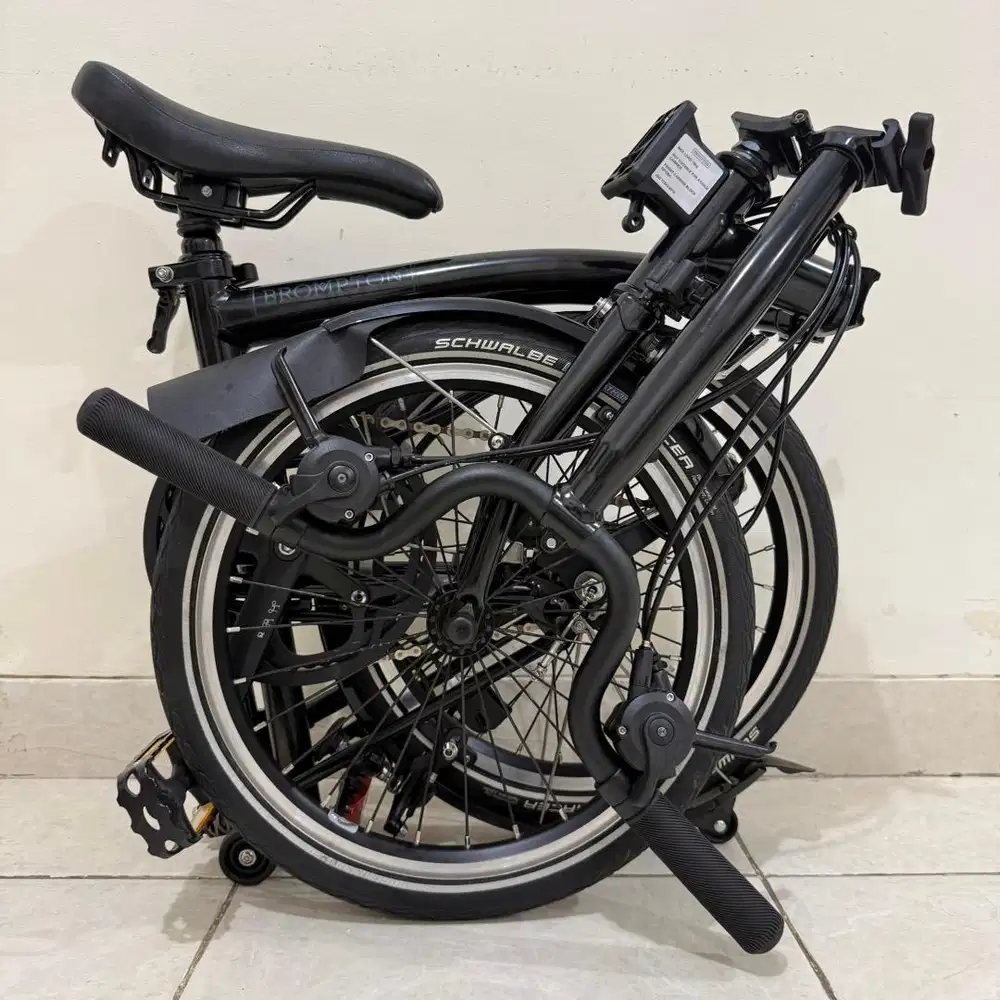 BROMPTON M6L BLACK IN BLACK EDITION 2019 - LIKE NEW