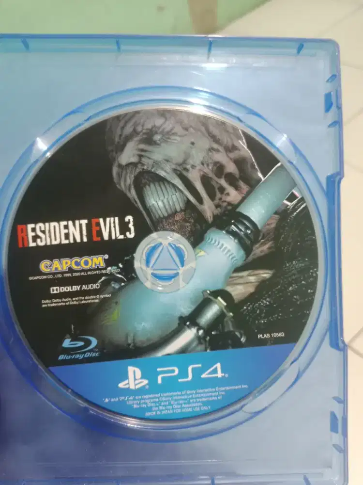 Kaset bd cd ps4 resident evil 3