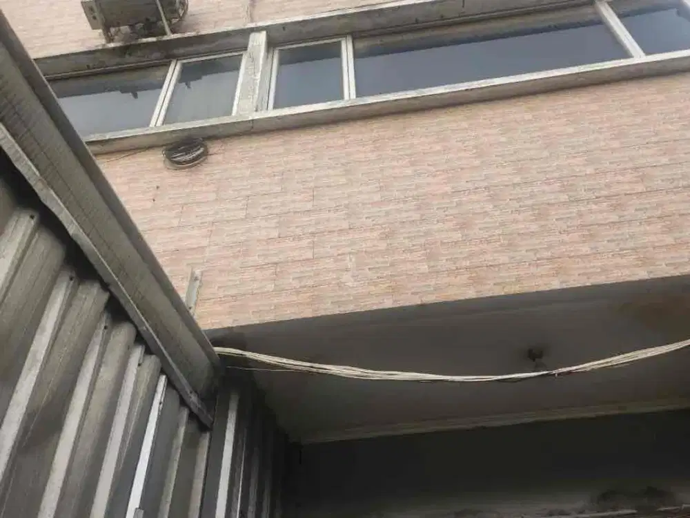 ruko. super. strategis.      cck. untuk. segala. usaha hrg. bgs.