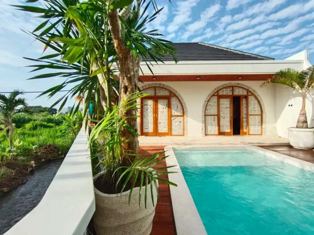 Villa / Homestay Full Furnished Private Pool Di Jalan Palagan 7,5