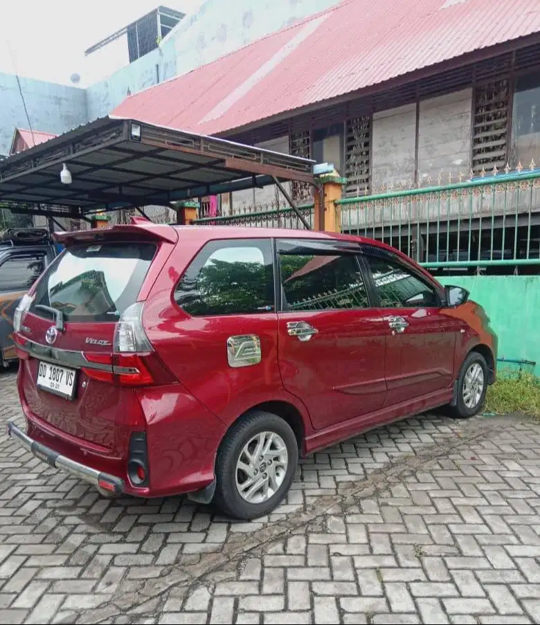 Di JUAL AVANZA VELOZ 2019 Tel Via WA