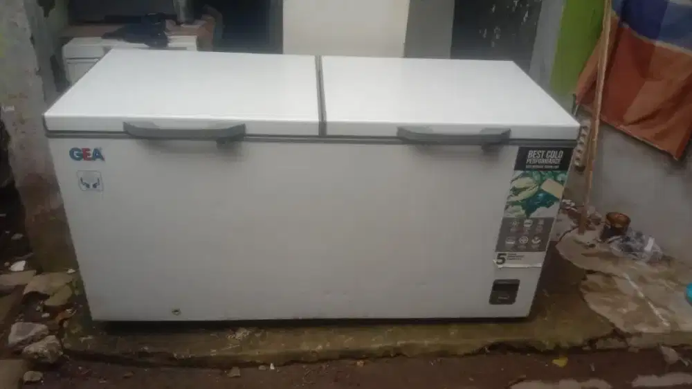 Jual freezer box kapasitas 500 liter normal merk GEA