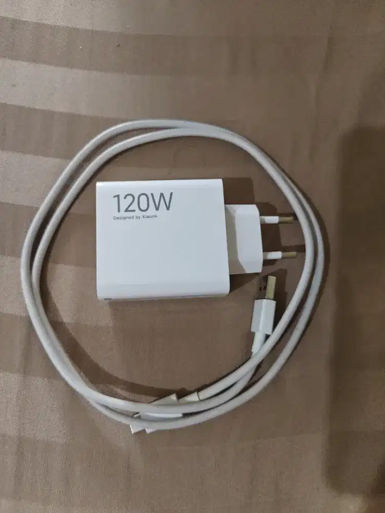 Charger Ori Adapter dan Kabel Type C Bawaan Xiaomi 14T Pro