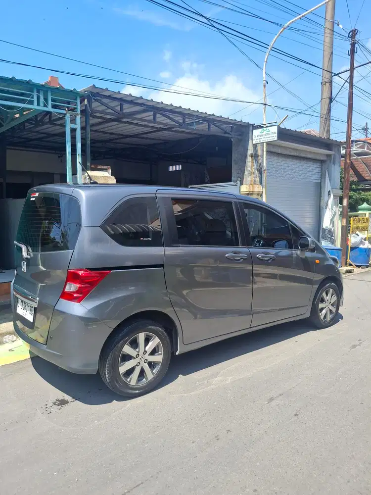 Jual cepat BU Honda Freed 2009 Bensin Type E PSD