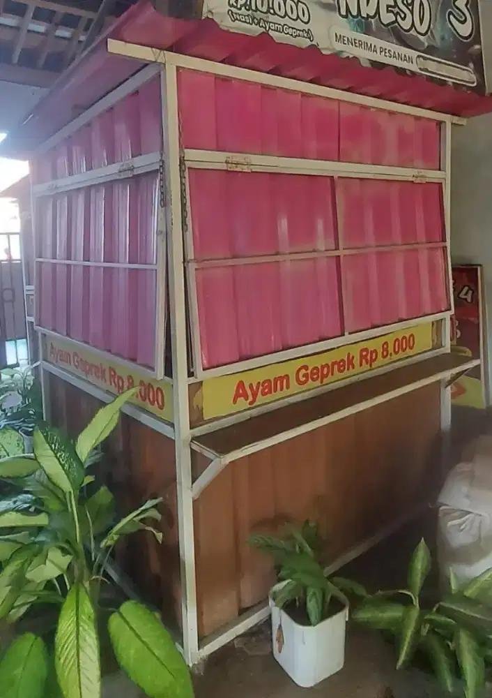 Box kontainer untuk jualan