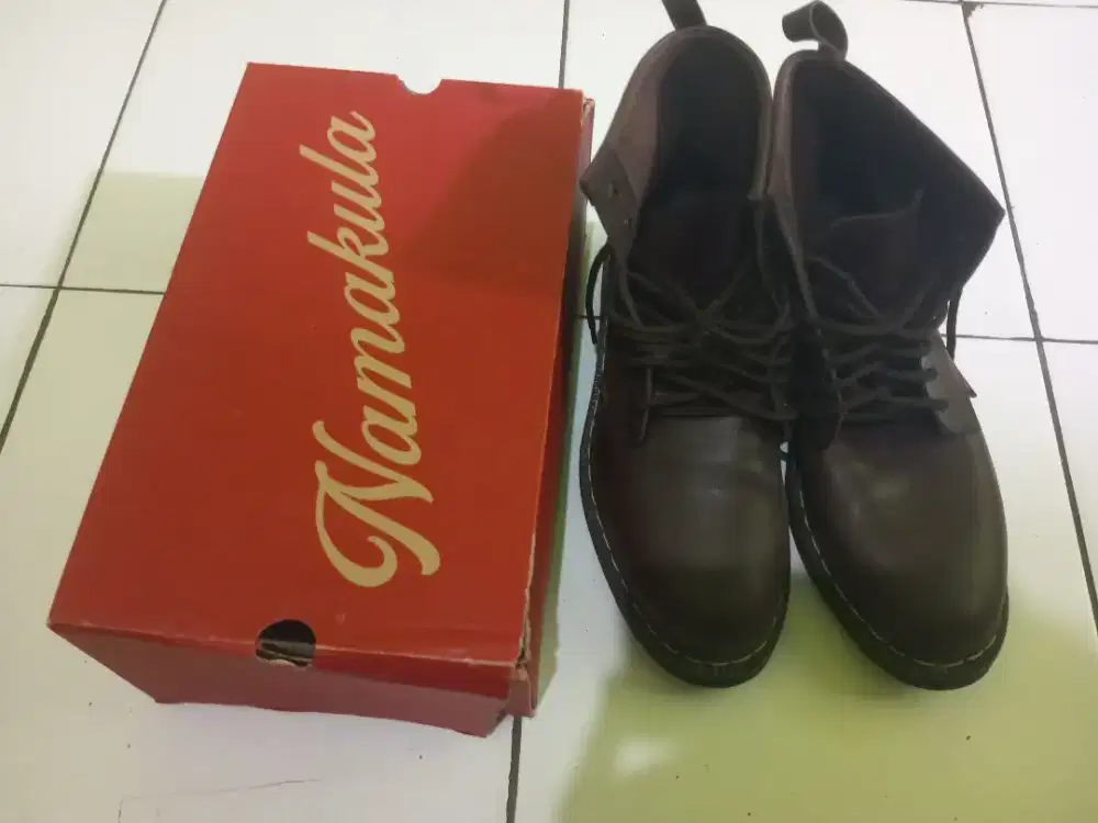 Sepatu BOOTH DOCMART PRIA