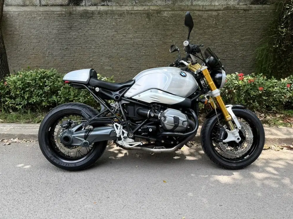 BMW R NINE T FULL PAPER R9T