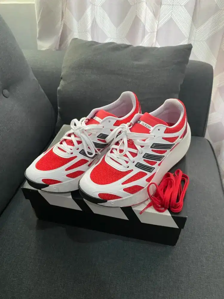 WTS Adidas Adizero Aruku - White & Red (Pure Ruby) Sz 9 US / 42,5