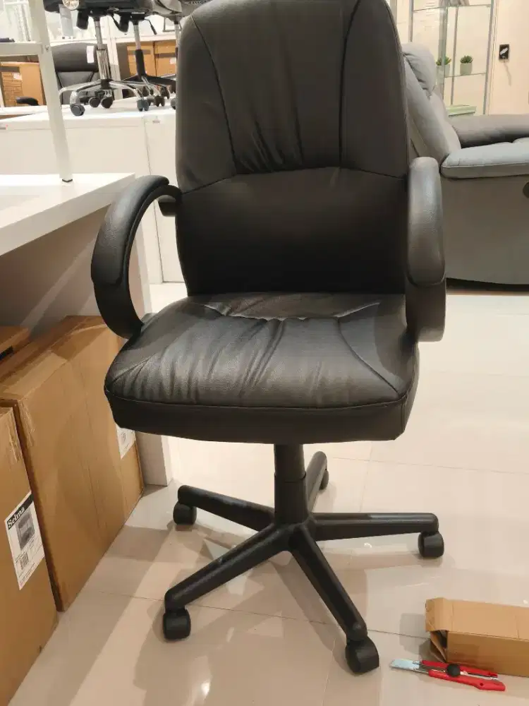 Kursi Kantor Baru Murah