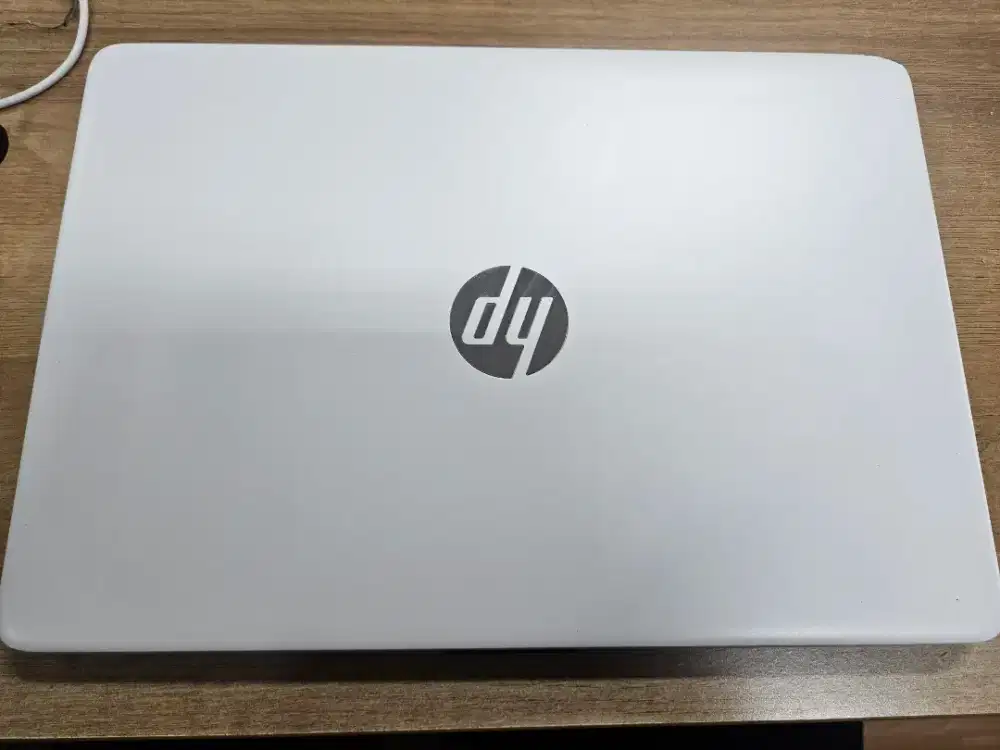 Laptop HP Ryzen 5 5500U White | RAM 12GB Upgrade | SSD Cepat | Mulus