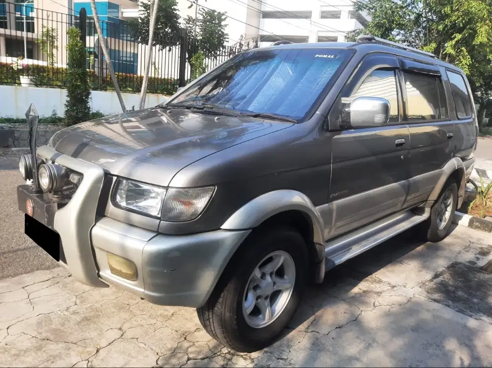 DIJUAL CEPAT Isuzu Panther Grand Touring 2002 Diesel Manual 2.5 MPV