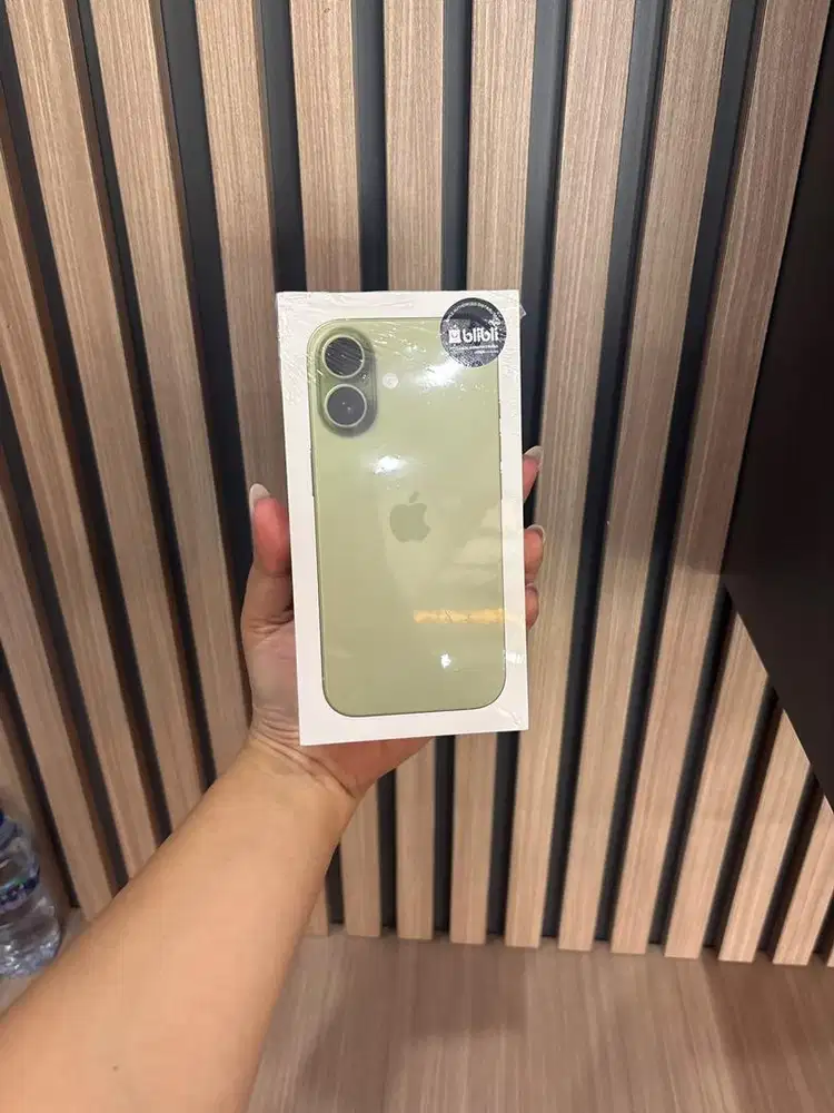 IPHONE 17 SAGE 256 GB BRAND NEW