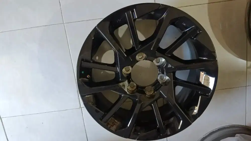 Velg Fortuner Gr sport r18