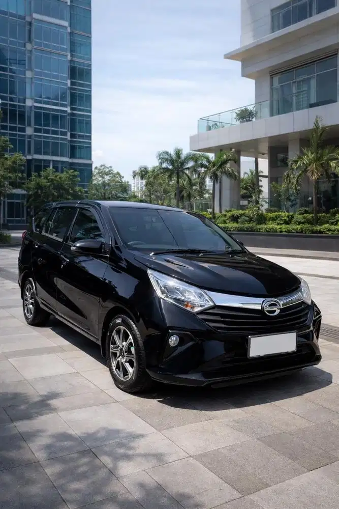 Daihatsu Sigra R AT Facelift 2019 KM LOW