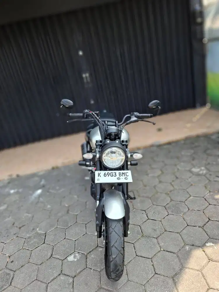 Yamaha XSR 155R Tahun 2023