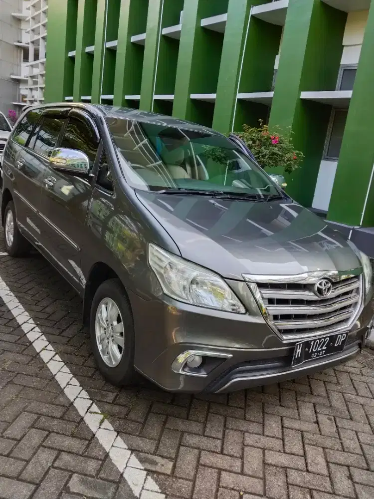 Innova G 2012 bensin at istimewa