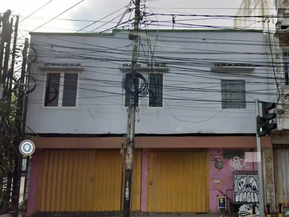 Dijual Ruko Hook Besar 2LT Cocok untuk Usaha Area Parkir Luas Siap Pakai Lokasi Tengah Kota Akses Mudah ke Alun-Alun di JL Hasyim Ashari Klojen