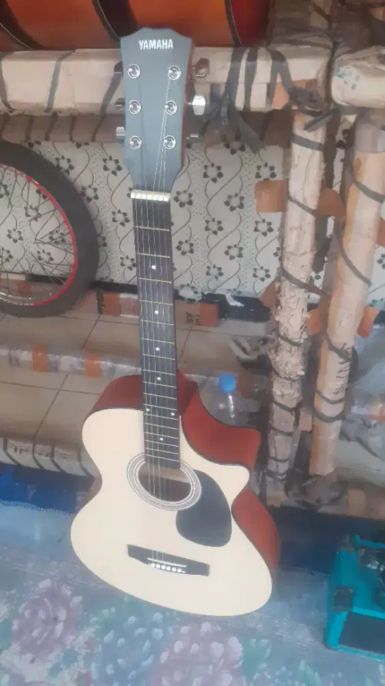 GITAR AKUSTIK YAMAHA FG225