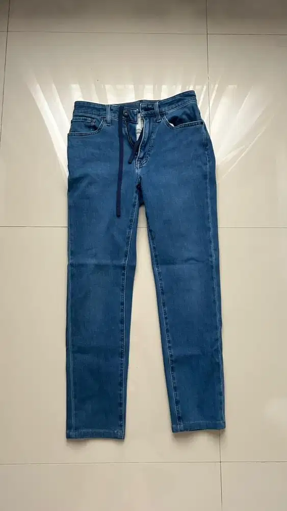 Uniqlo Jeans stretch slim fit Size Xs unisex lingkar pinggang 71-72