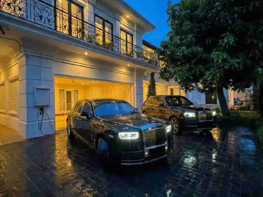 THE HAMPTONS SANCTUARY — Timeless & Quietly Luxurious