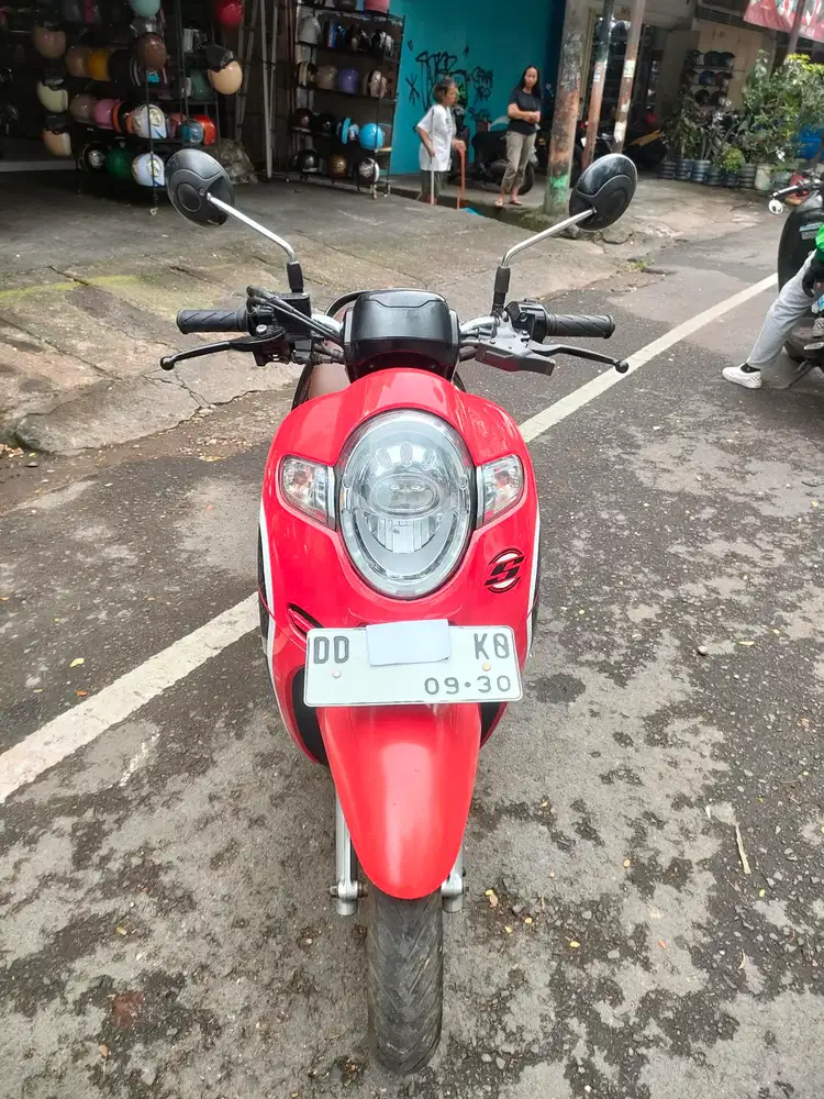 Honda Scoopy 2020 merah