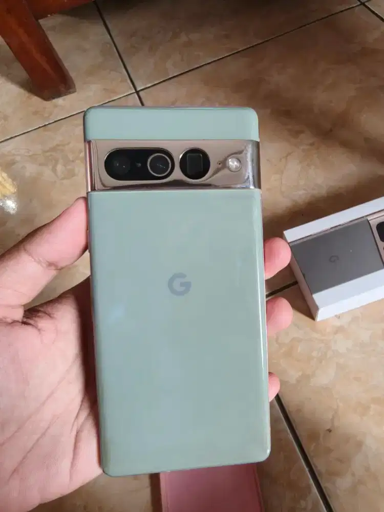 Google pixel 7 Pro 12/128 GB minus Layar Line