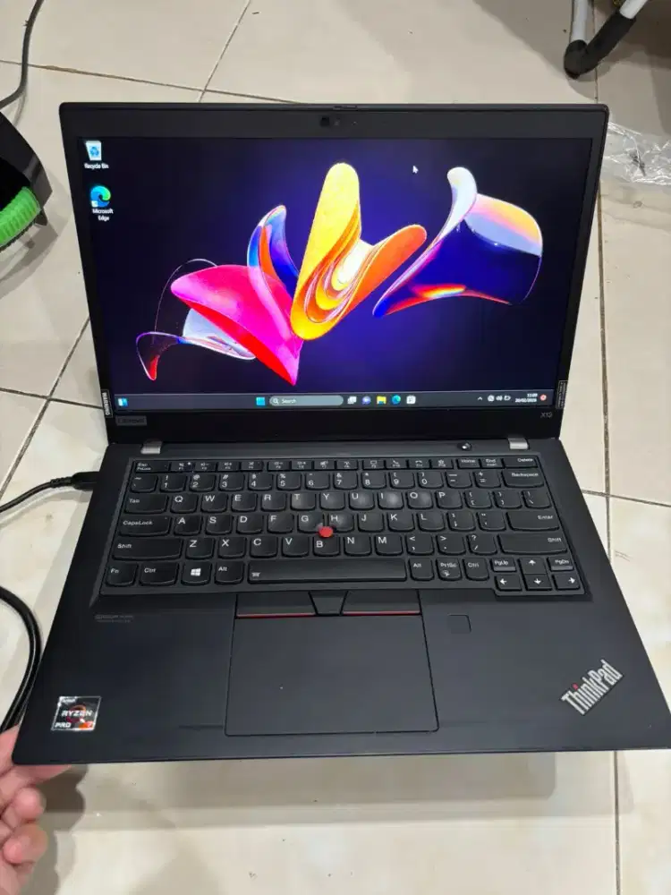 LENOVO THINKPAD X13 AMD RYZEN 7 PRO