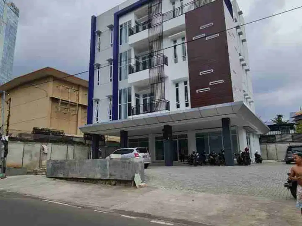 Gedung 4.5 lt Kuningan Setiabudi Parkir Luas