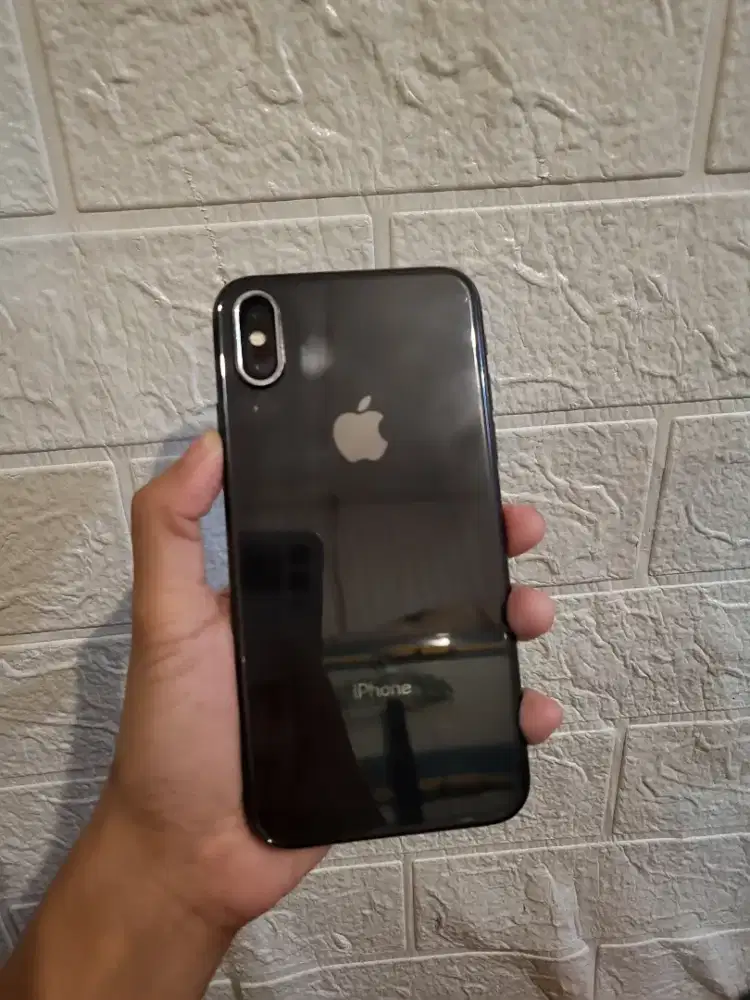 Iphone X 64GB hitam