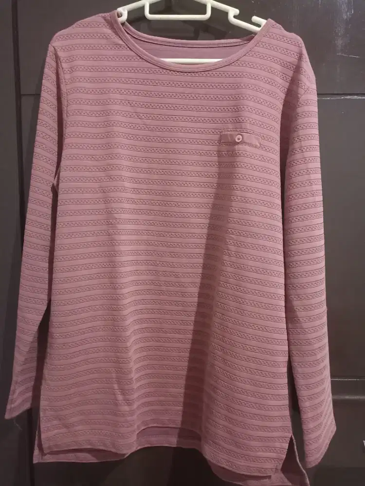 Kaos Phenomenal Mauve Lengan Panjang Size XL