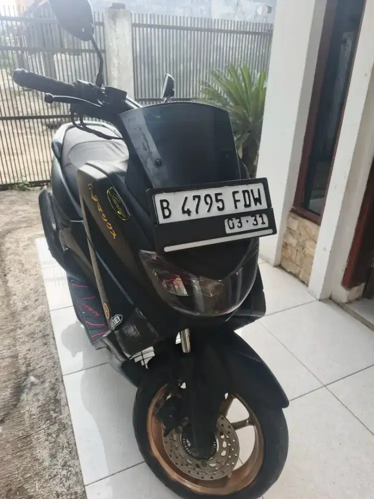 Nmax 2016 surat lengkap 13,95jt nett mulus repaint mesin bagus