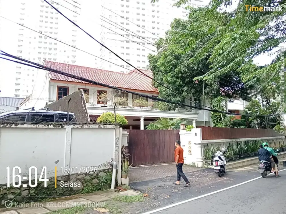 Rumah Mewah 2Lt Dengan Private Pool Di Permata Berlian Permata Hijau