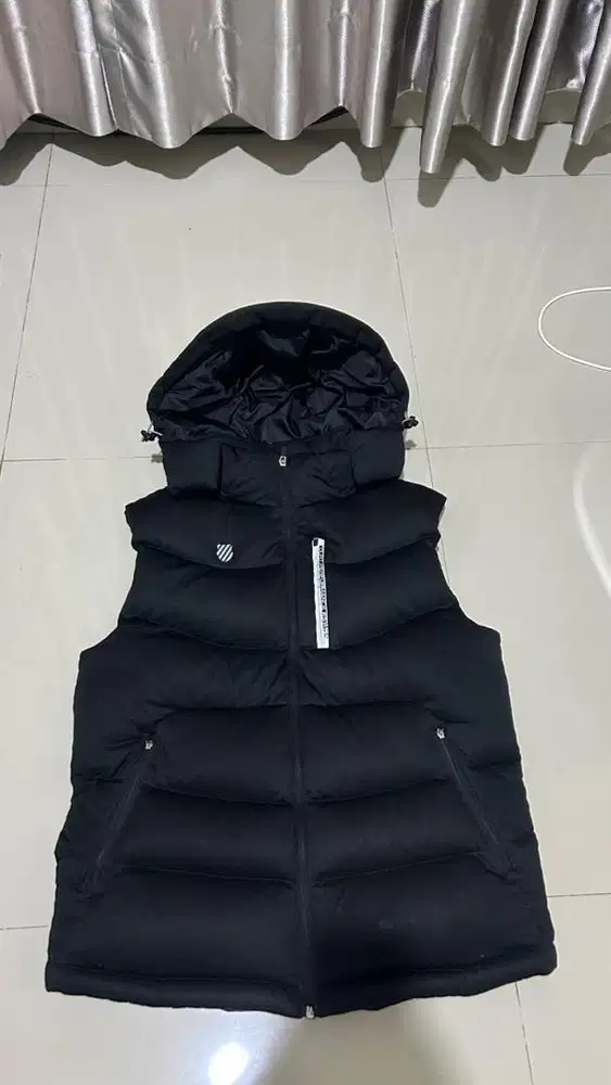 K-Swiss vest Bulu angsa Hangat size 100 (s-m) Lebar 106 masih gembul