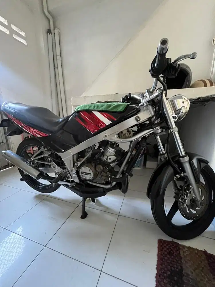 Ninja M 2010 Hitam