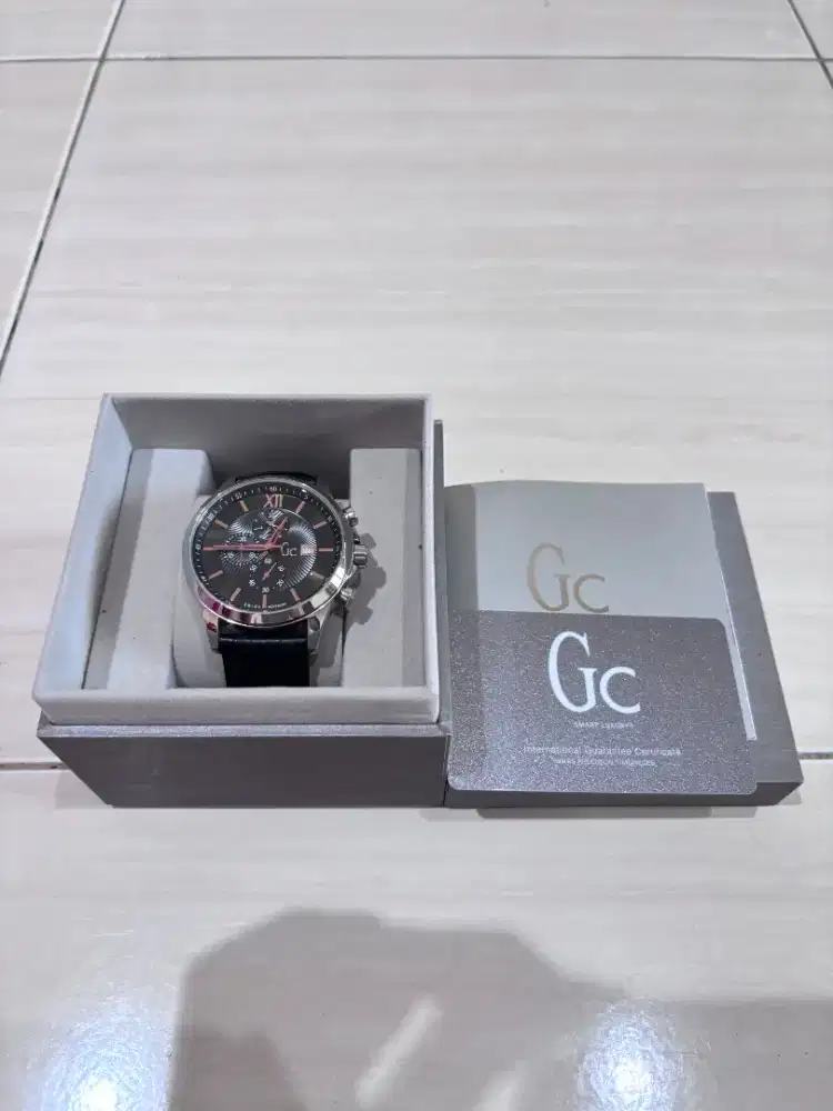 Jam Tangan Gc Executive Gents Chronograph Original - Y27001G2