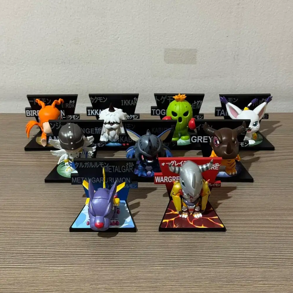 POPMART DIGIMON 1 SET ISI 10 PCS