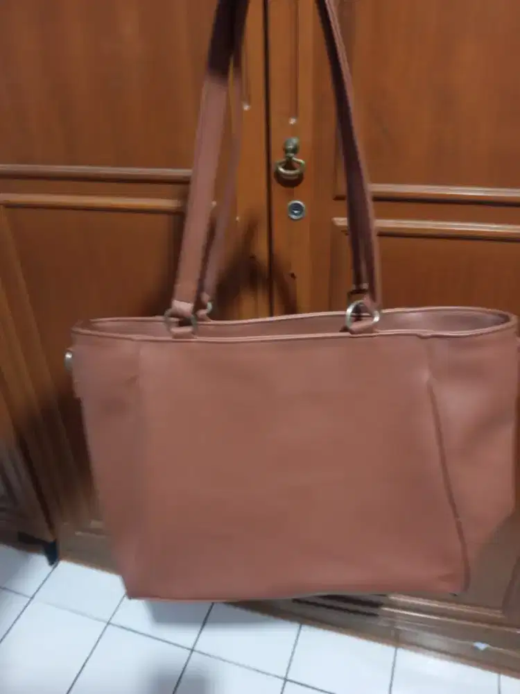 Tas jinjing wanita