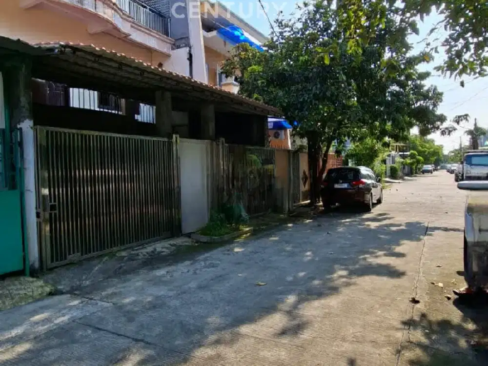 Dijual Rumah Green Garden 21/2 Lantai Harga Nego Jalan Tinggi