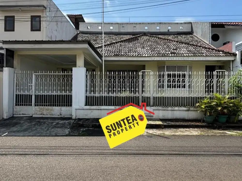 Rumah Besar Mewah Bintaro Sektor 1 Tangerang Selatan, LT 304 m², 4+1 KT, SHM, 5,5 M (im)