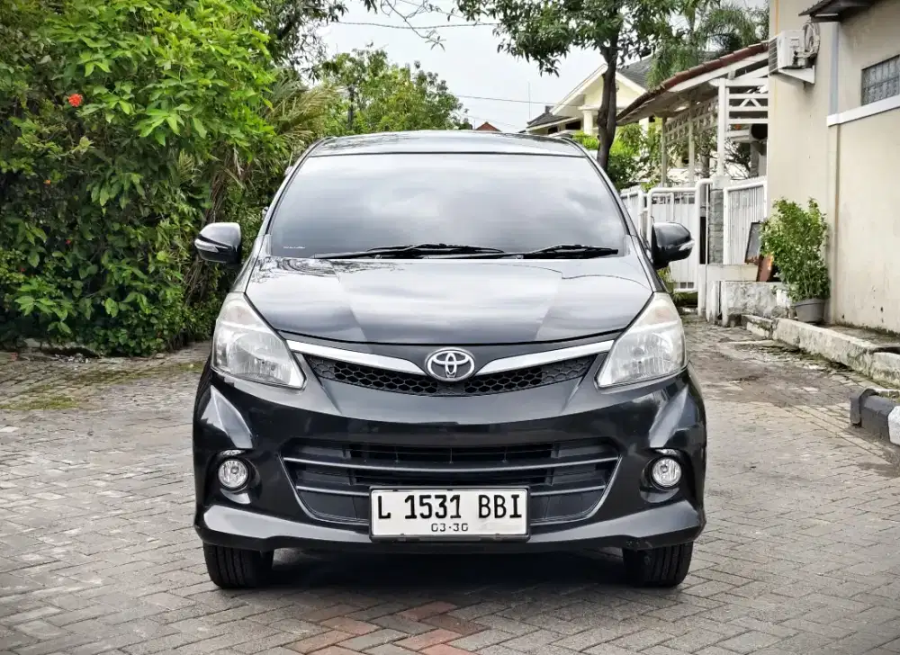 TOYOTA AVANZA VELOZ 1.5 MT 2015 HITAM METALIK