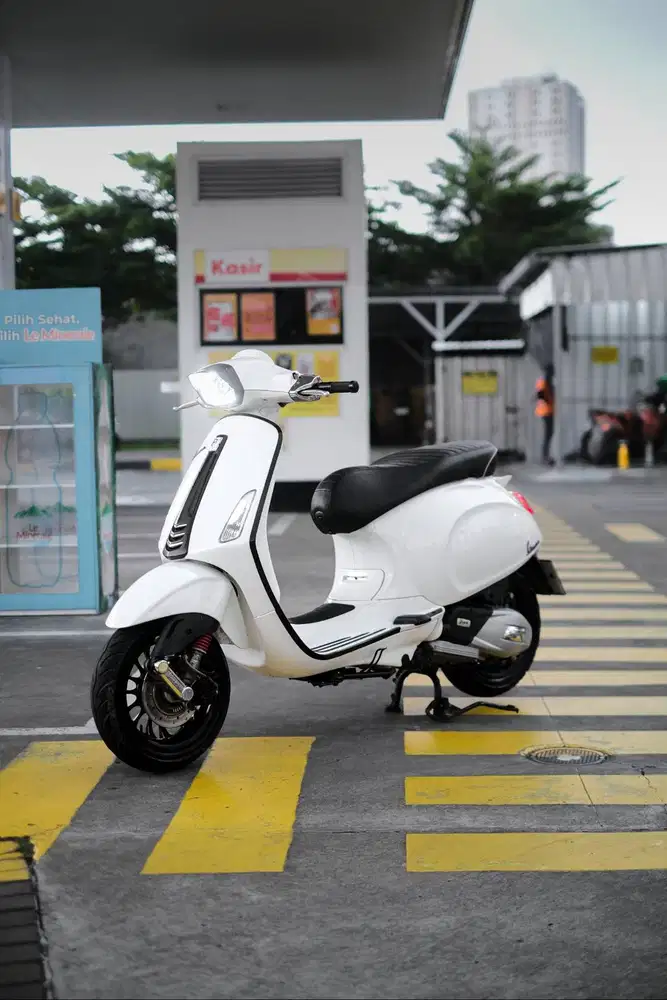 JUAL VESPA MATIC BEKAS/SECOND SPRINT S 2022 MURAH BERGARANSI