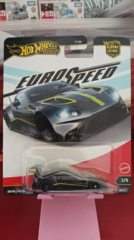 Hotwheels premium Aston Martin Vantage GTE