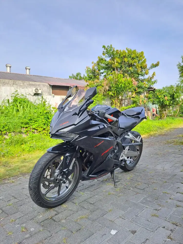 CBR 250RR 2021 BLACK FREEDOM