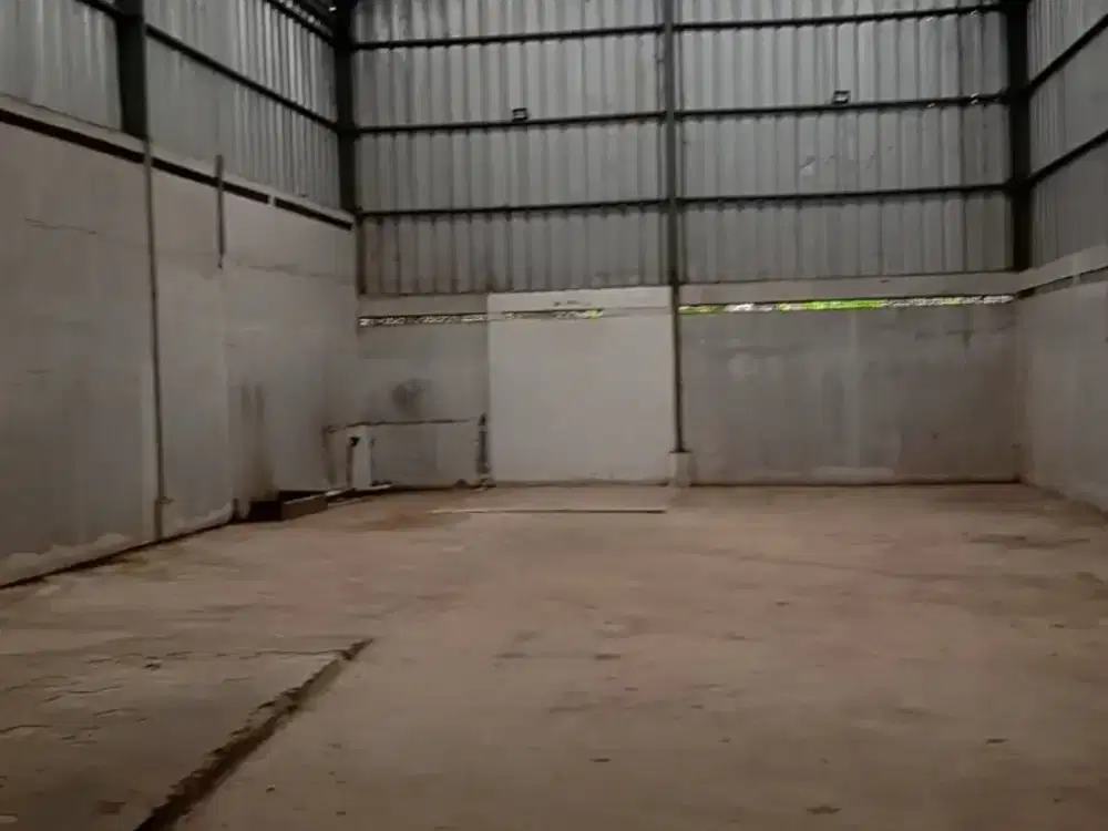 Gudang Baru Renovasi Dekat Simpang Utama Delta Mas Lippo Cikarang