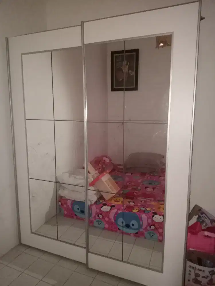 Lemari INFORMA pintu sleding