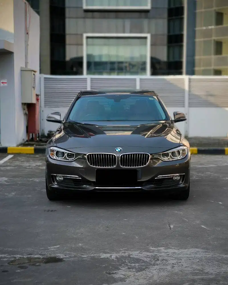 BMW 320i F30 COKLAT 2014, TDP: 30JT ALL IN