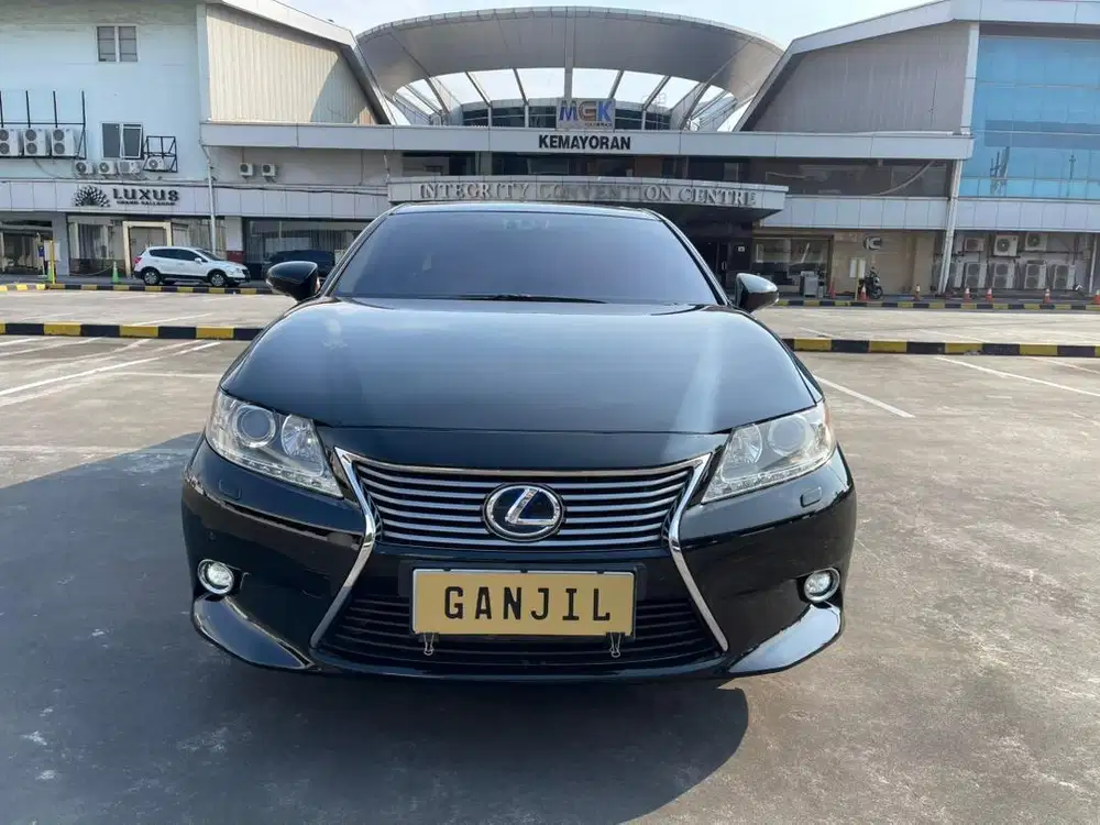 LEXUS ES 300 Hybrid 2014 Hitam Metalik